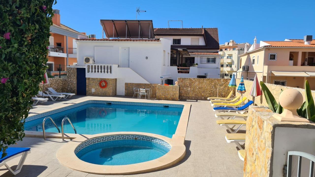 Apartamentos Cabrita Olhos de Agua  Bagian luar foto