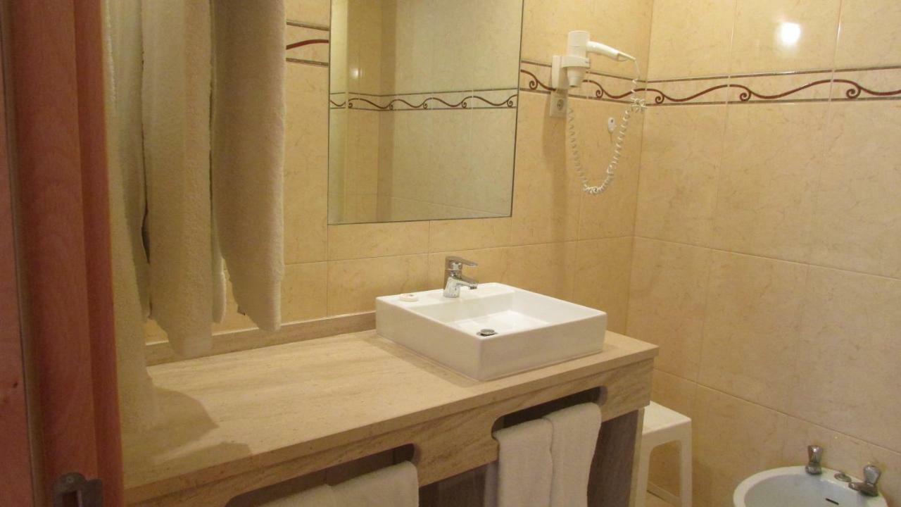 Apartamentos Cabrita Olhos de Agua  Bagian luar foto