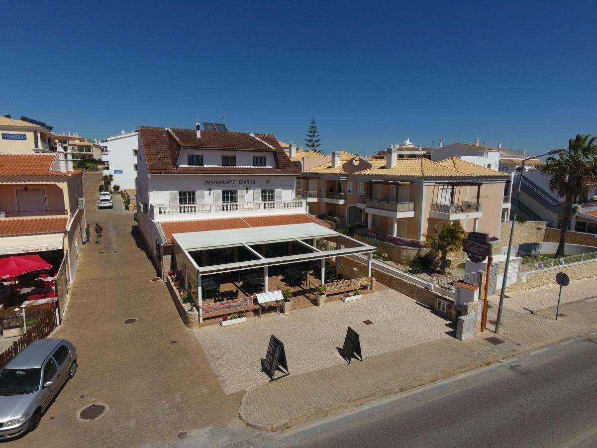 Apartamentos Cabrita Olhos de Agua  Bagian luar foto