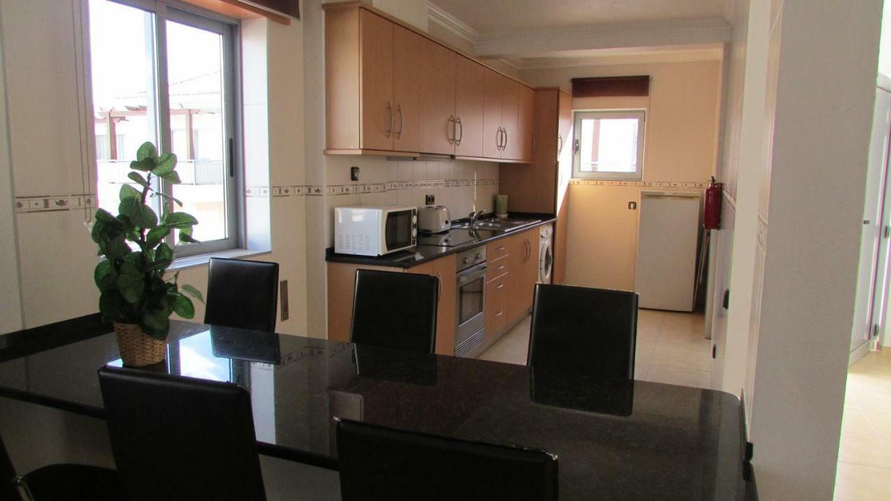 Apartamentos Cabrita Olhos de Agua  Bagian luar foto